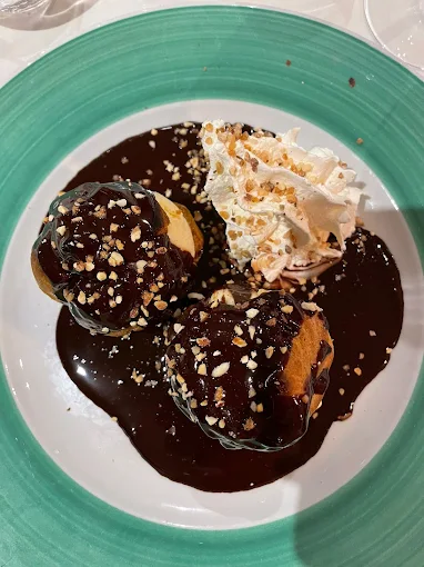 Desserts maison fondant au chocolat et tarte Tatin